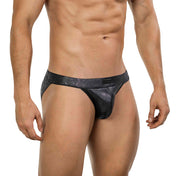 lenceria masculina - lenceria de hombre - renda erotica - enceria estampada - estampado de serpiente - lenceria negra - negro brillante - escamas de serpiente - prenda erotica - calce anatomico - lenceria levanta bulto - prenda sexy - clever - dominame - sexshop dominame 