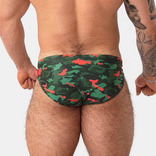 BAÑADOR CAMUFLADO VERDE - traje de baño de hombre  - bañador tipo sunga
