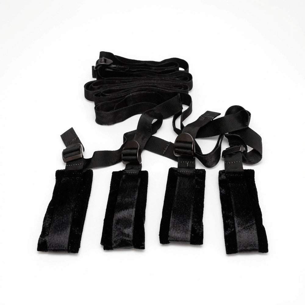 amarras para la cama - supresion de movimiento - juego de sumision - kit de amarras para colchon - muñequeras con tobilleras - amarras negras - sex & mischief - kit para la cama - bdsm - dominame - sexshop dominame 