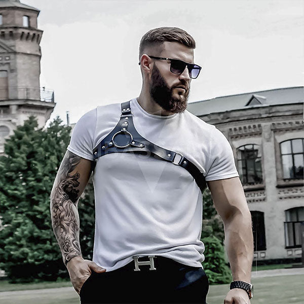 Harness peito - arnes sexy - arnes de hombre - accesorio vestuario - bondage - fetiche - sexshop chile - envios discretos a todo chile - mejor sexshop de chile - sexshop mas variado